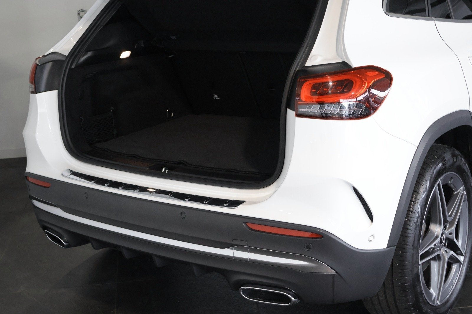 Mercedes-Benz GLA 180 AMG Line