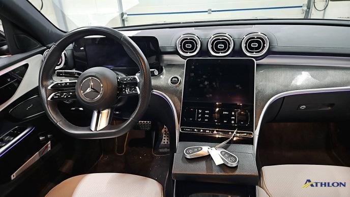 Mercedes-Benz C 300e AMG Line