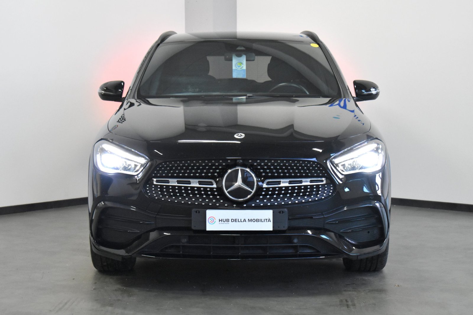 Mercedes-Benz GLA 180d Premium