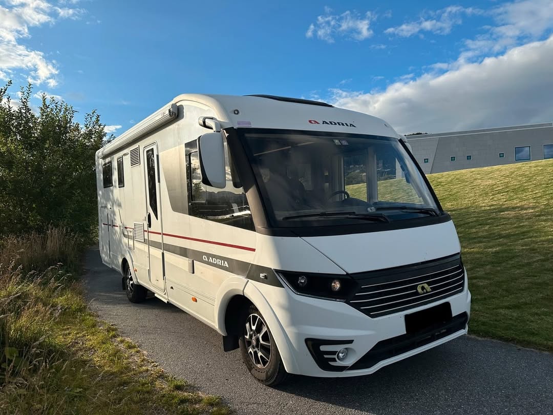 Adria Sonic Pluss SL 700