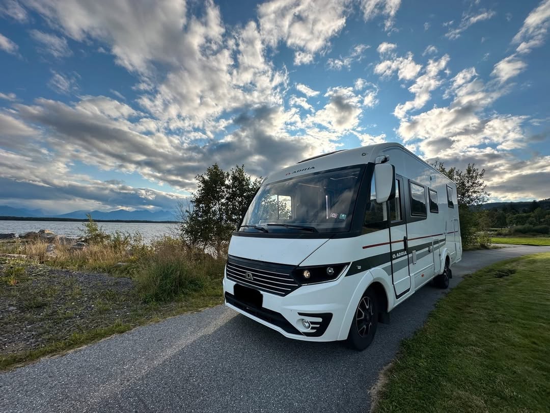 Adria Sonic Pluss SL 700