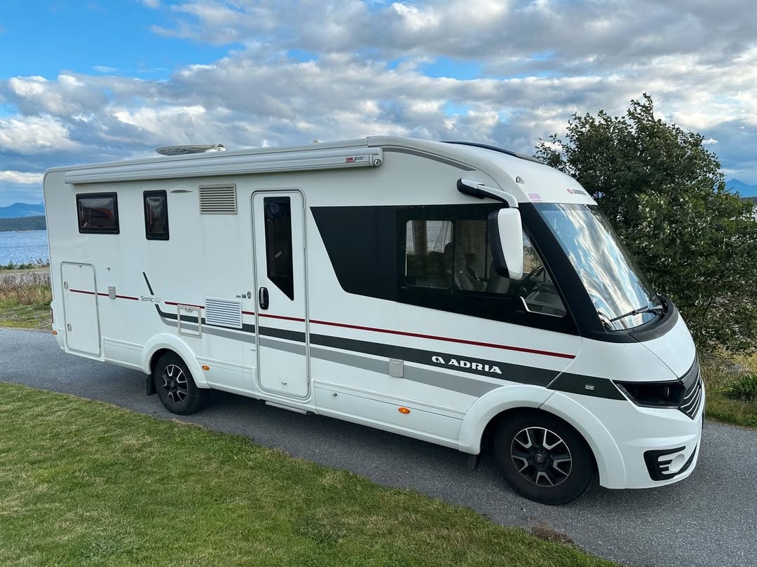 Adria Sonic Pluss SL 700