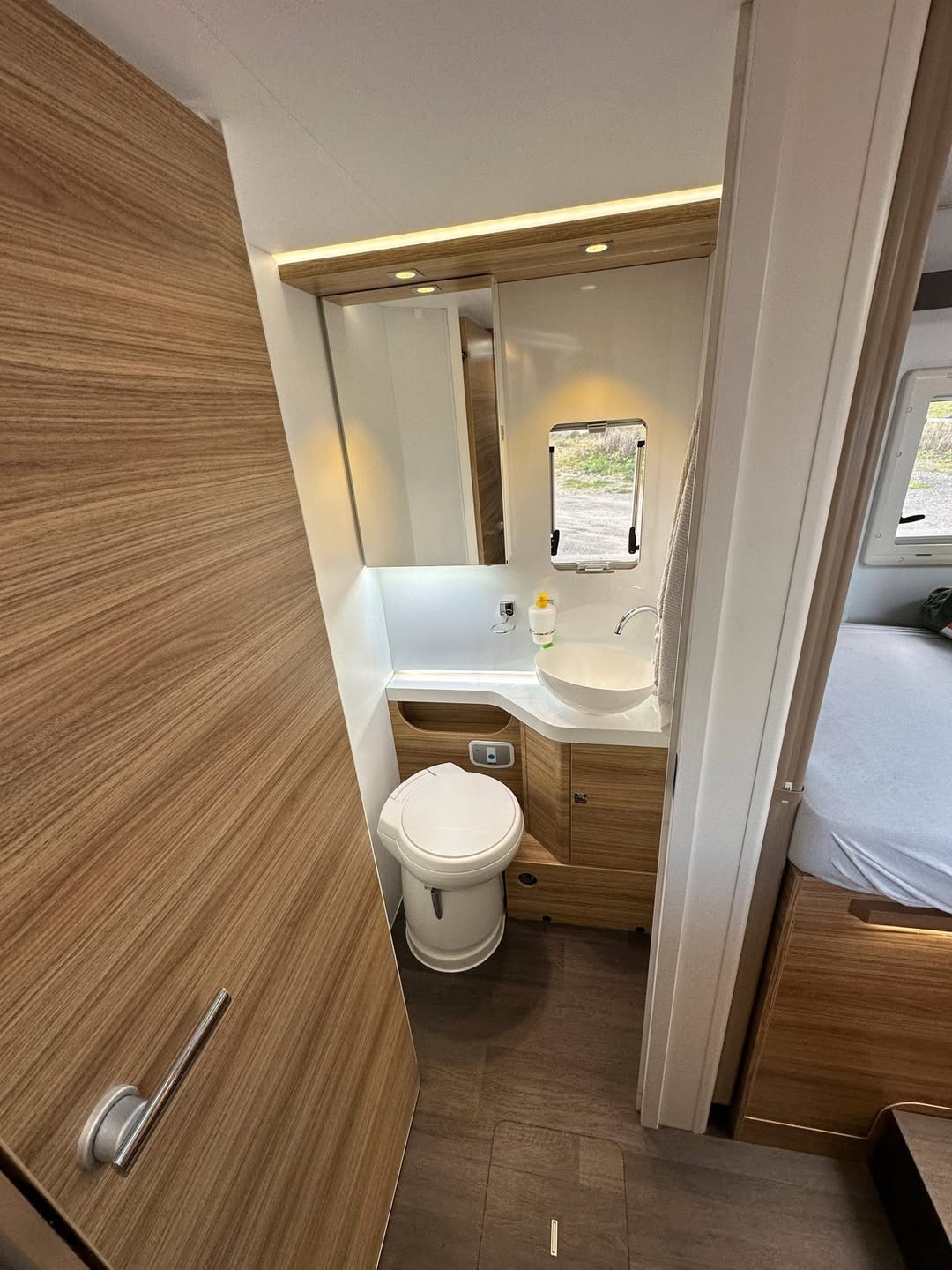 Adria Sonic Pluss SL 700