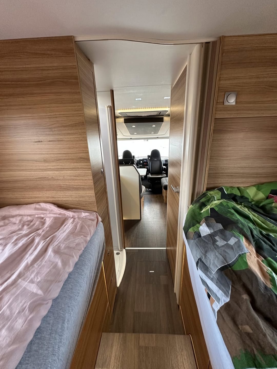 Adria Sonic Pluss SL 700