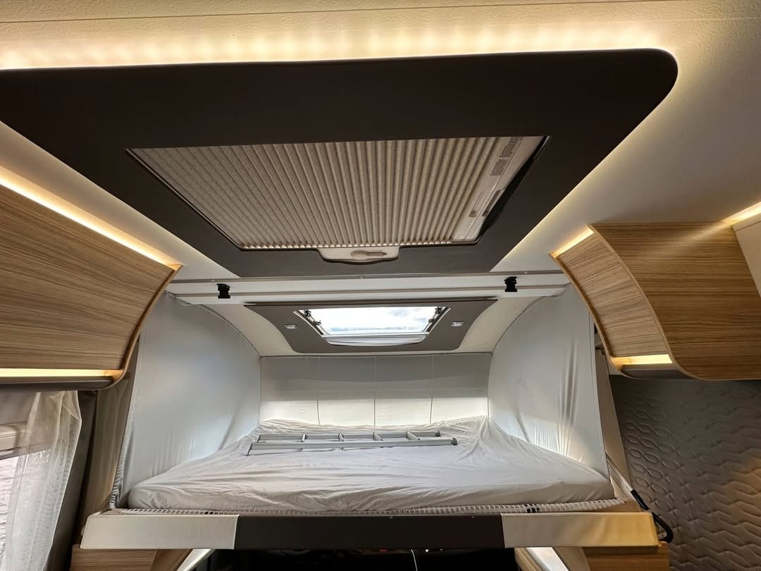 Adria Sonic Pluss SL 700